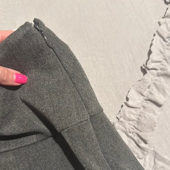 NWT Abercrombie & Fitch Gray Pleated Skirt - Picture 5 of 8